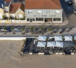 Image of Acadie Saint Victor - Hôtel restaurant - Face mer - Chatelaillon plage