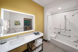 Image of La Quinta Inn & Suites by Wyndham El Paso East Loop-375