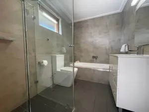 Image of Town & Country Motor Inn