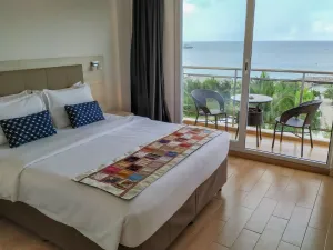 Image of iCom Marina Sea View