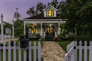 Image of White Oak Manor Bed & Breakfast