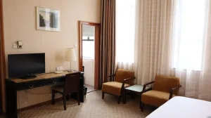 Image of Guangzhou Aiqun Hotel - Canton Fair Free Shuttle Bus during Canton Fair period