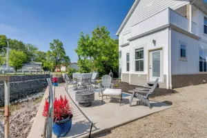 Image of Steps to Buckeye Lake: Family-friendly Home