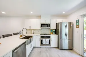 Image of Marco Island Townhome: 2 Mi to Beaches!
