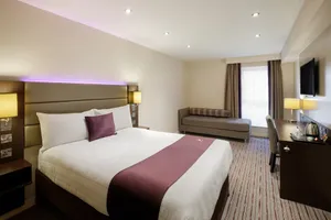 Image of Premier Inn London Wimbledon - Broadway