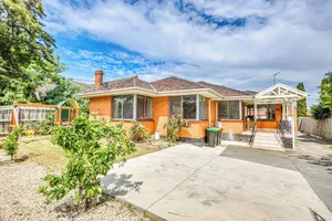 Image of StayAU Family-Friendly 3BR Getaway in Malvern