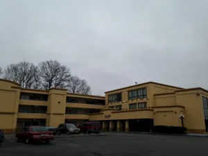 Image of DIAMOND INN & SUITES