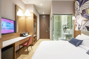 Image of Hotel Bencoolen at Hong Kong Street
