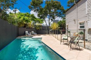 Image of Pet Friendly Family Home In Brisbane - Relocations and Family Stays - Fast Internet - Parking - Netflix