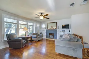 Image of Pet-friendly Brady Vacation Home Near Wineries!