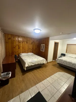 Image of Country Cabin Motel