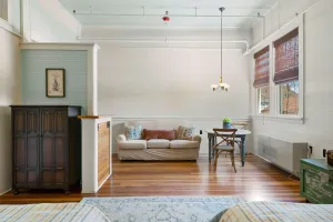 Image of Mccloud Mercantile Hotel