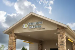 Image of Cobblestone Hotel & Suites-Sheldon