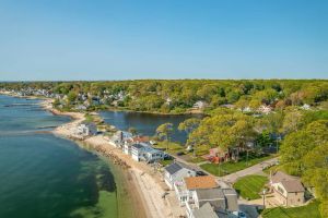 Image of Charming Niantic Vacation Rental Walk to Beach!