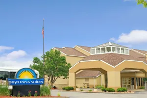 Image of Days Inn by Wyndham St. Louis/Westport MO