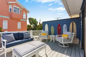 Image of 8156 Ridgewood Ave
