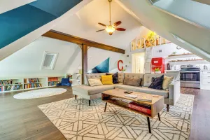 Image of Walk to Main St: Eclectic Gem in Little Rock