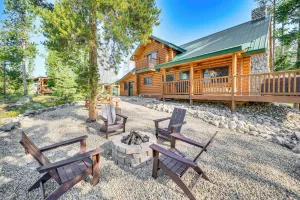 Image of 4 Mi to Rocky Mtn Nat'l Park: Cabin Near Town!