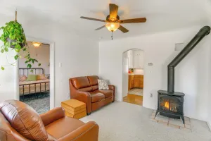 Image of 2 Mi to Snake River: Quaint Farmhouse w/ Patio!