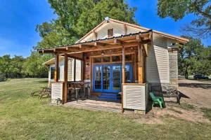Image of Spacious Glen Rose Home on Paluxy Riverfront