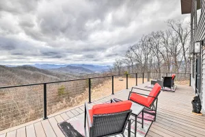 Image of Scenic Hillside Cabin in Sylva with Hot Tub and Views!