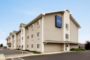 Image of Baymont by Wyndham Fremont