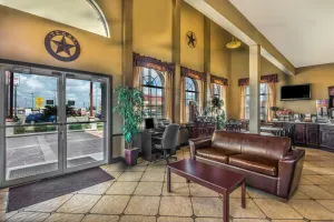 Image of Hill Country Inn & Suites - New Braunfels, Gruene