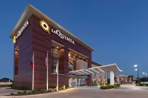 Image of La Quinta Inn & Suites by Wyndham Texas City I 45