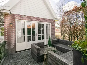 Image of Holiday Home in Medemblik With Garden