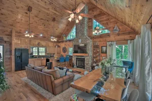 Image of Lovely Lake Hartwell Retreat: Dock, Deck & Grill!