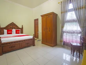Image of RedDoorz at Guesthouse Oemah Opa Metro Lampung
