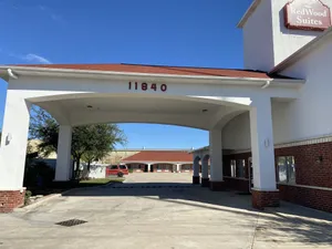 Image of Redwood Suites