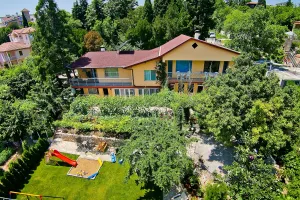 Image of Villa Sequoia