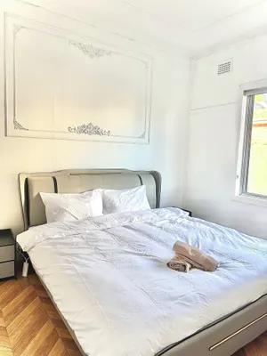 Image of Modern Vintage King and Single Rooms