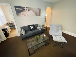 Image of 1-br Glenside Keswick Village