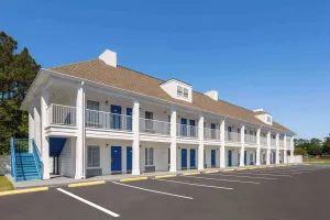 Image of Baymont by Wyndham Brunswick GA