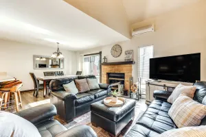 Image of < 1 Mi to Big Boulder Lake: Sleek Townhome w/ Deck
