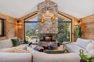 Image of Chalet Le Reve Cinema room Jacuzzi