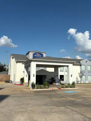 Image of Baymont by Wyndham Iowa Lake Charles