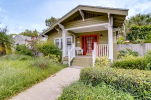 Image of Charming St Petersburg Bungalow 2 Mi to Downtown!