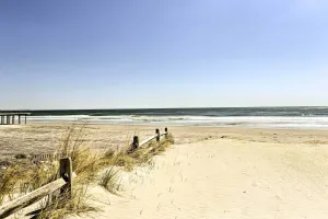Image of North Wildwood Condo with Pool, Walk to Boardwalk!