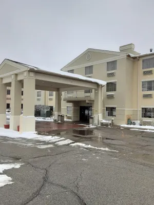 Image of Wingate by Wyndham Pittsburgh West Mifflin