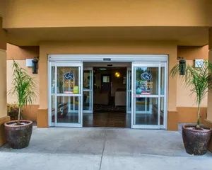 Image of Comfort Suites Portland Southwest