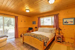 Image of Romantic Riverfront Cottage - 1 Mile to Winthrop!