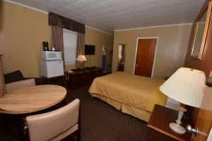 Image of Budget Host Inn