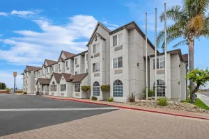 Image of Comfort Inn & Suites Salinas City Center Area