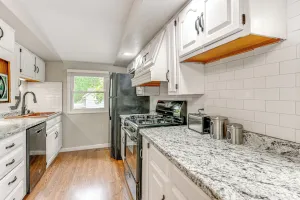 Image of ~ 2 Mi to Downtown: Bright Apt in Lansing!