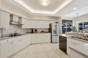 Image of 811 Bluebonnet Court