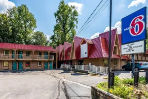 Image of Motel 6-Gatlinburg, TN - Smoky Mountains