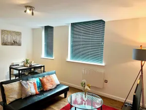 Image of Captivating 2-bed Apartment in Bedford